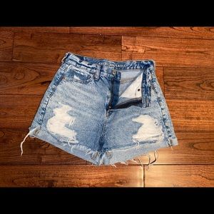 American eagle mom short